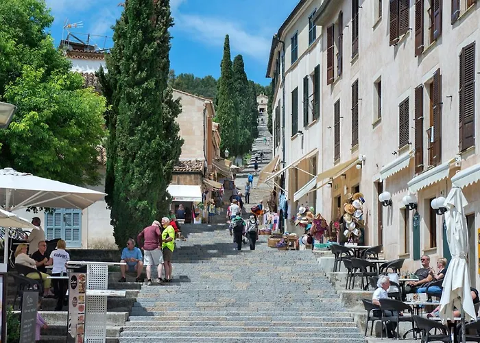 Owl Esteva - Family And Friends Villa